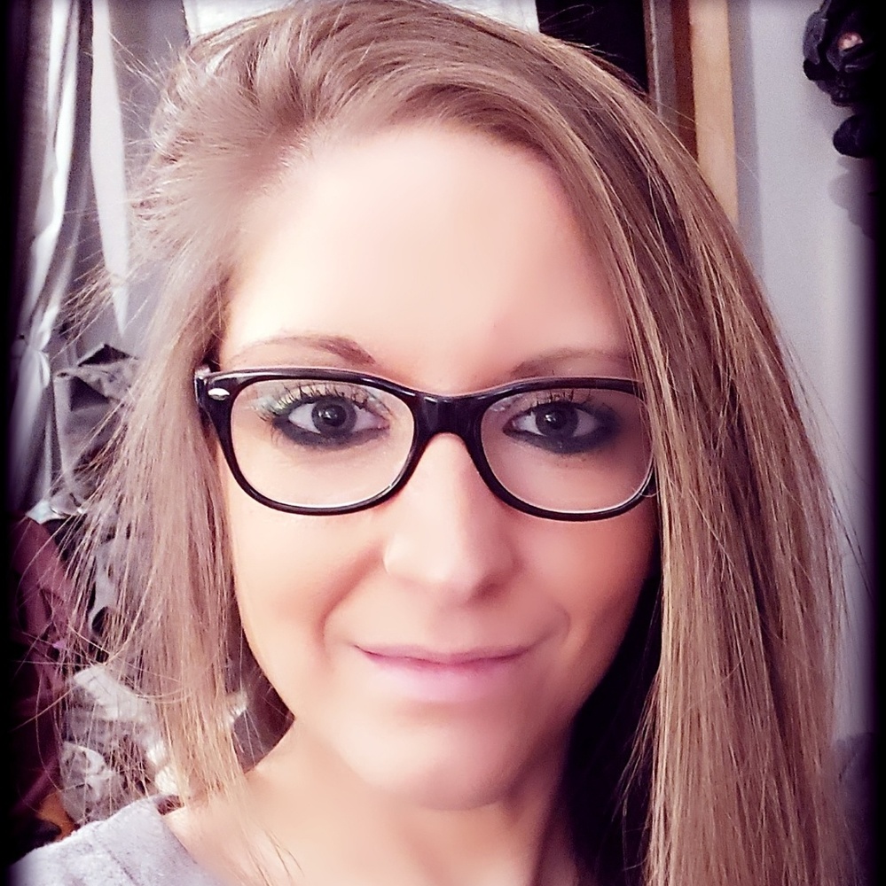 Meet your Posher, Leah